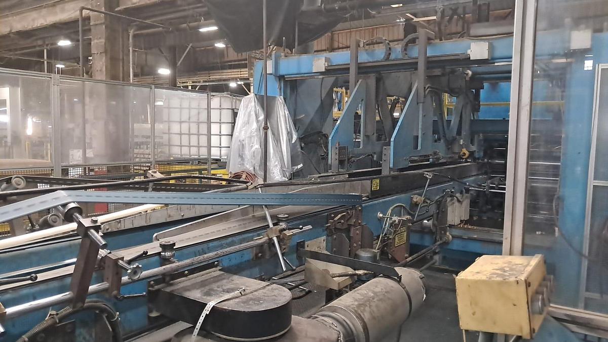 Used 37″ x 98″ McKinley 4 color Flexo Folder Gluer