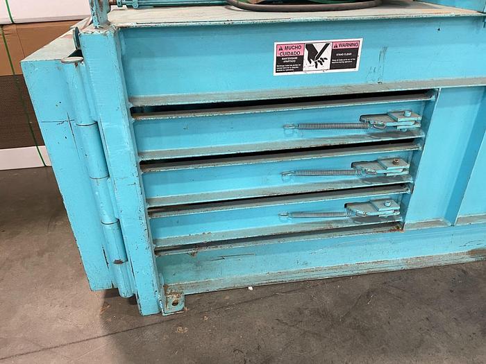 Used 30″ Selco Horizontal Baler
