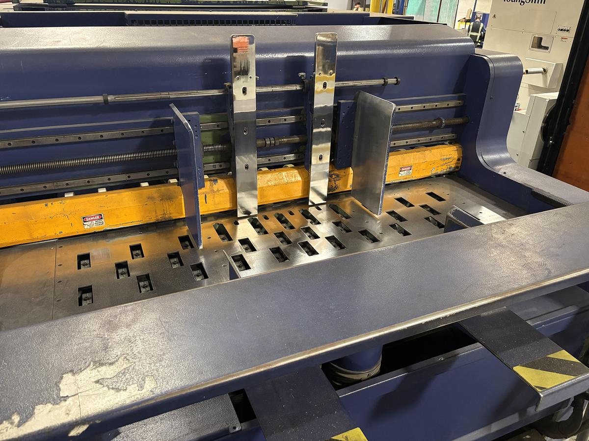 Used 40" x 56" Marumatsu Autoplaten Die Cutter