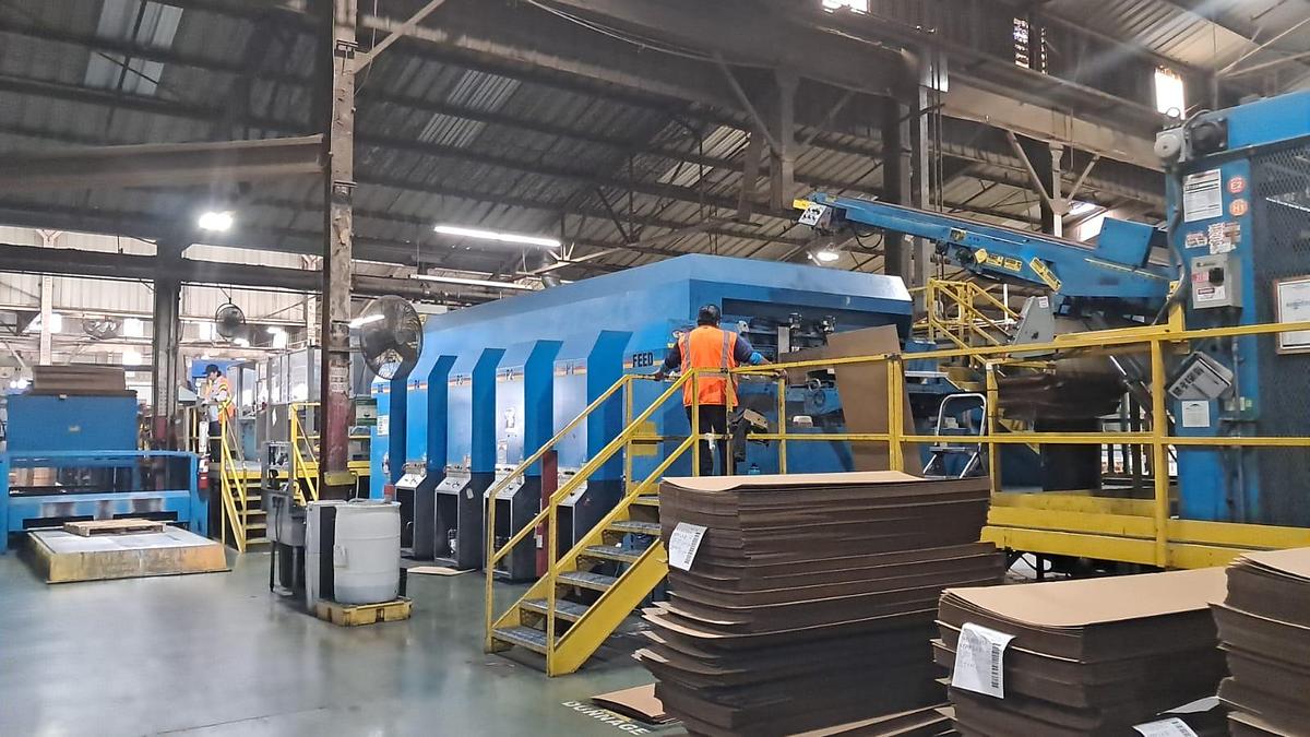 Used 37″ x 98″ McKinley 4 color Flexo Folder Gluer