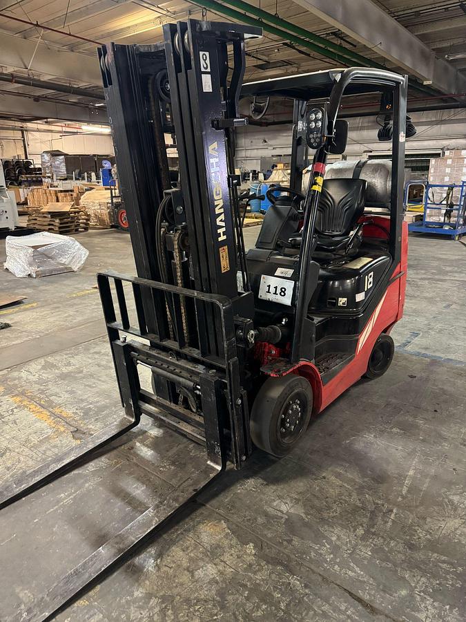 Used Hangcha Forklift 3,600 capacity 2001 year