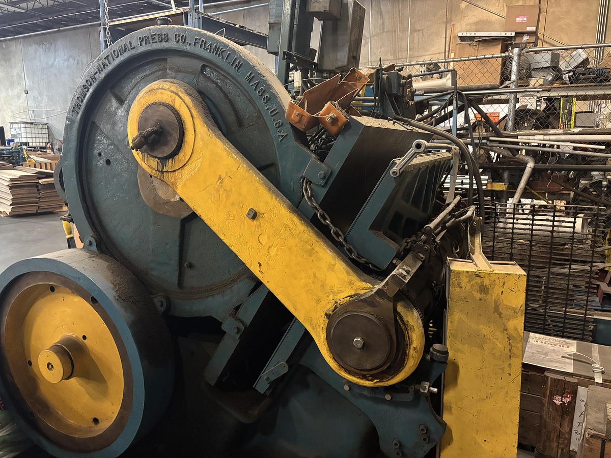 Used 38″ x 54″ Thomson Clamshell Die Cutter