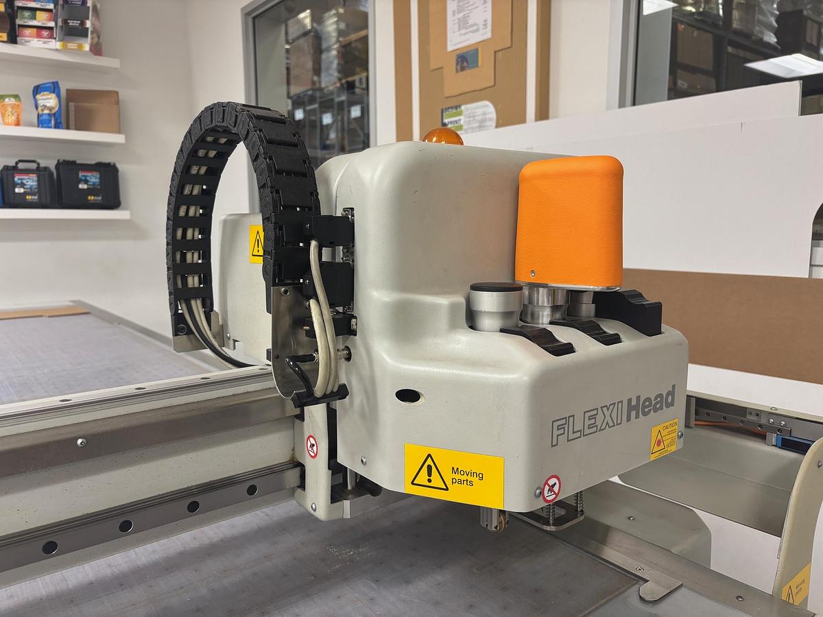 Used 87" x 120" Kongsberg Sampletable XL44