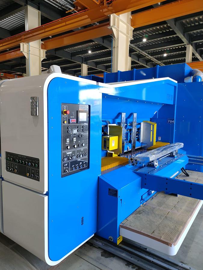 New 50" x 110" Sunrise Flexo Folder Gluer