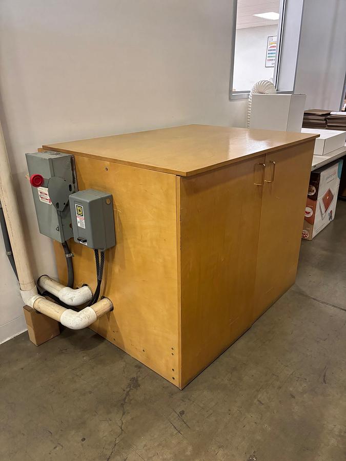 Used 87" x 120" Kongsberg Sampletable XL44