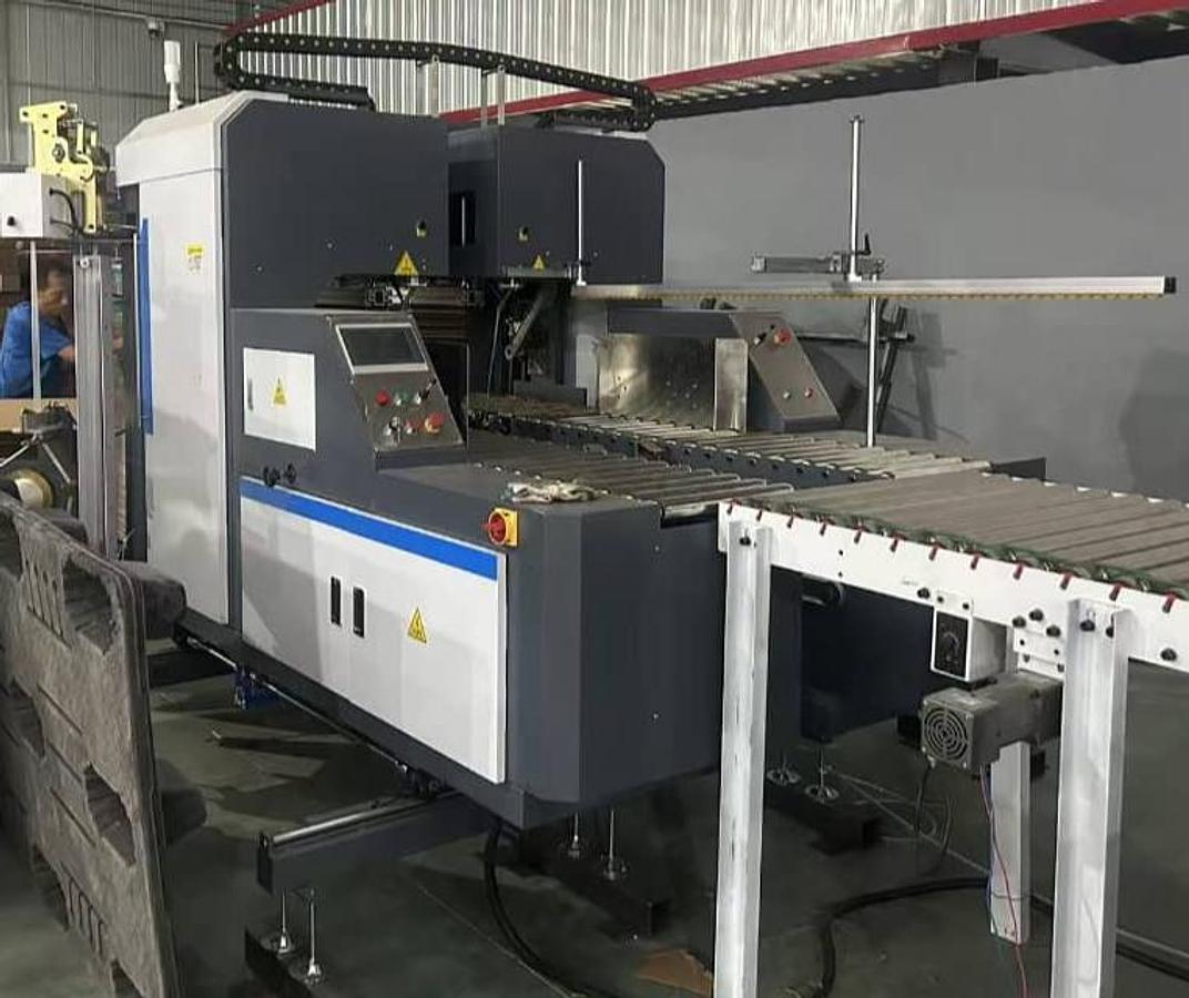 Matchbox Squaring Strapper with PE material