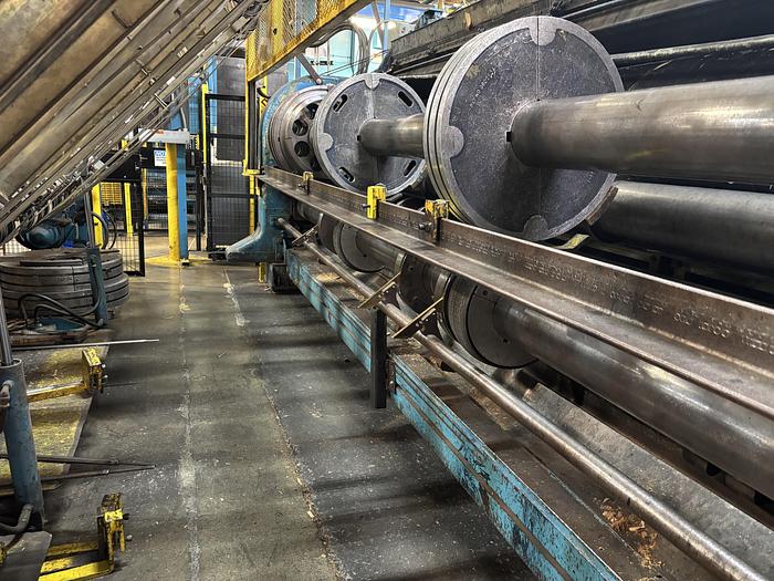 Used 86″ x 185″ Universal 2 color Flexo Rotary Slotter