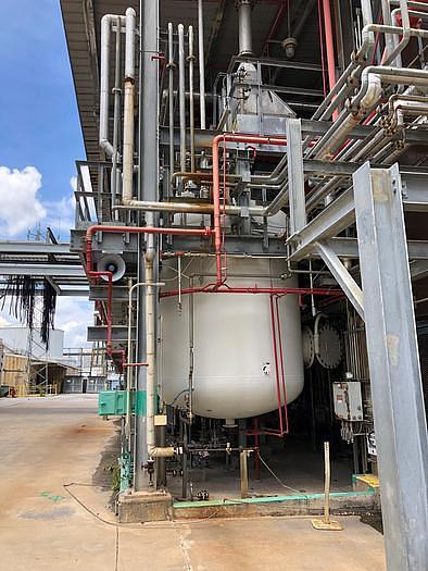 Refurbished 5,000 GALLON VERTICAL TANK - 316L S/S - 60 PSI