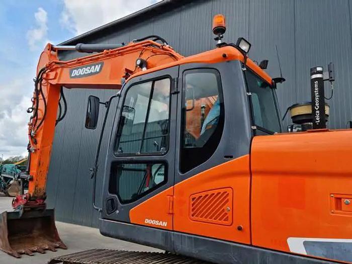 Gebraucht 2015 Doosan DX255LC-5