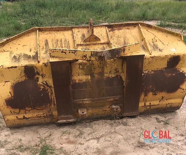 Used Item 0776 : CAT 926E Loader