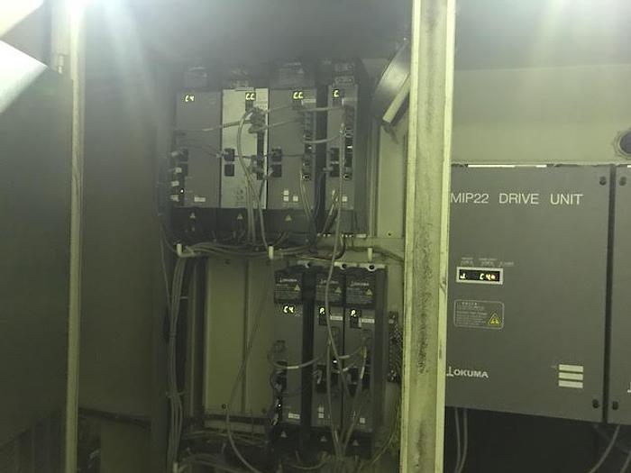 Used OKUMA LT25 CNC Lathe Year 2000