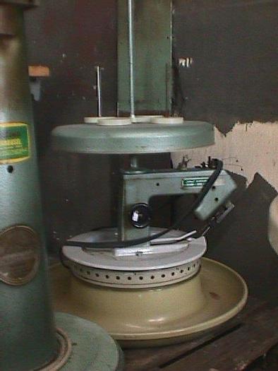 Gebraucht Rundkranzkettelmaschine KETTMA Kl. 100 Z E07/08