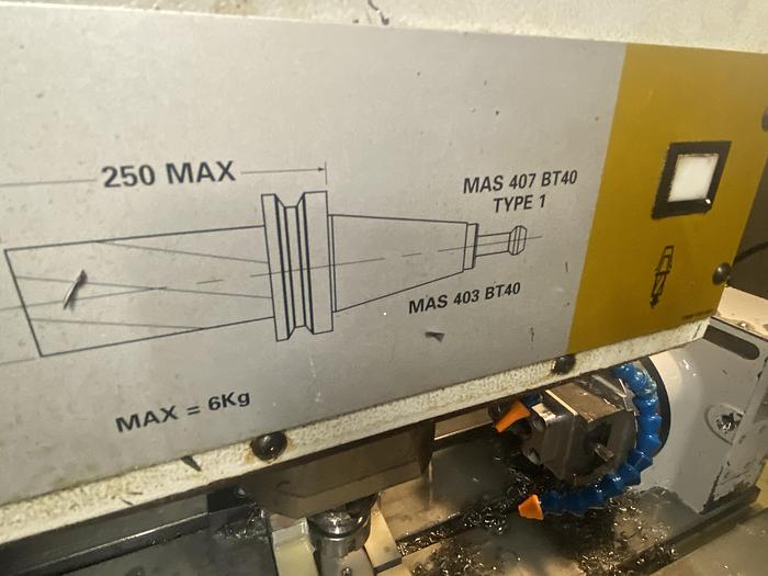 Used 2000 Bridgeport VMC 600/22 Digital Machining Center