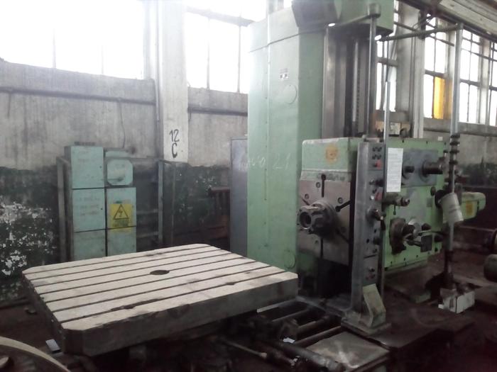 Used STANKO 2622 B Table type boring machine