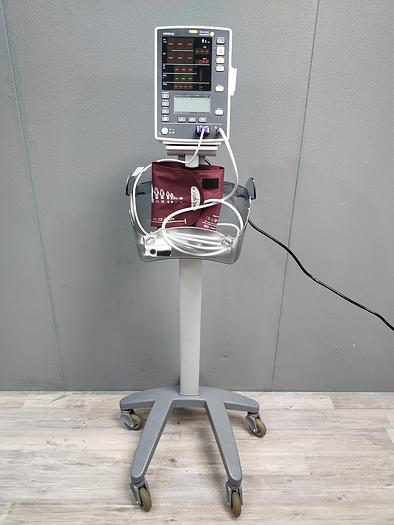 Gebraucht Mindray Datascope Accutorr V Vital Patientenmonitor auf Trolley