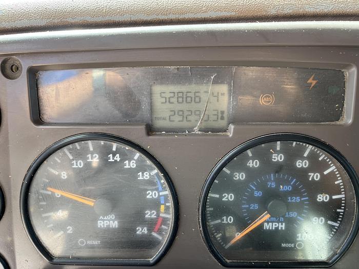 Used 2006 MACK CV713 Granite 5606