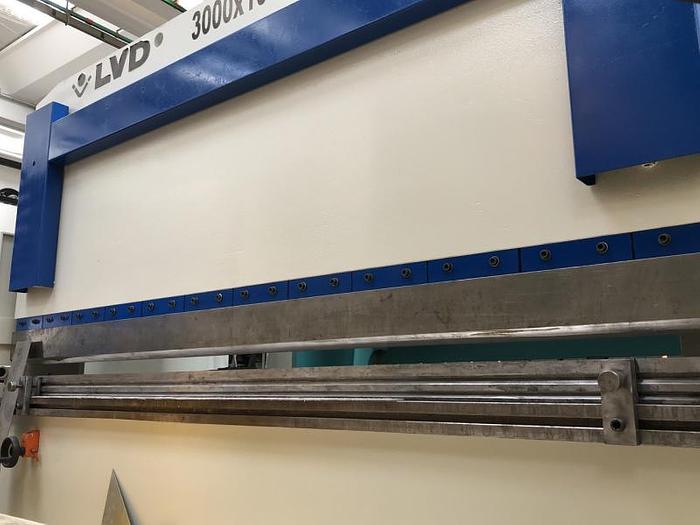 Usato PIEGATRICE LVD IDRAULICA 3000X 100