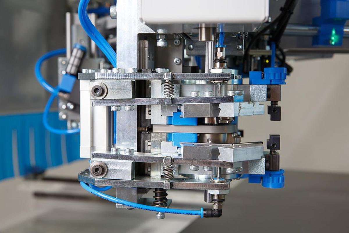 Vector Revolution 180 Contour Edgebander