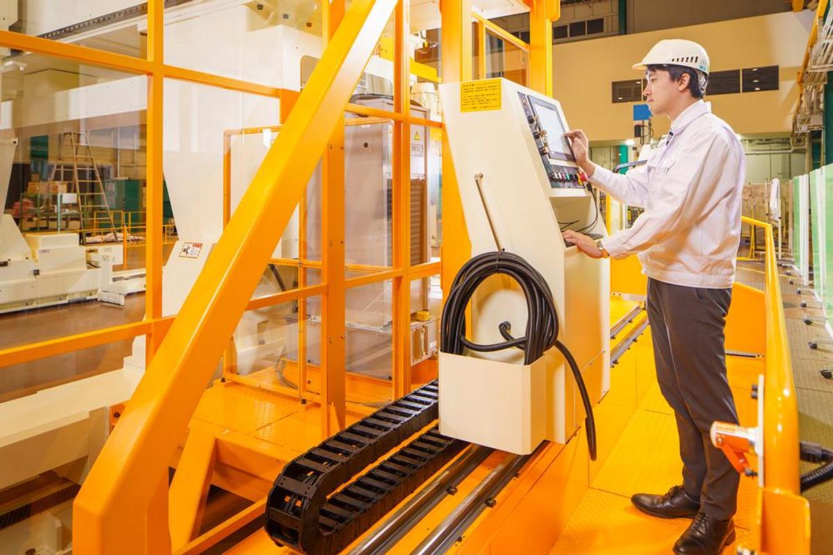 HEIAN Large-Format 5-Axis Series CNC Routers