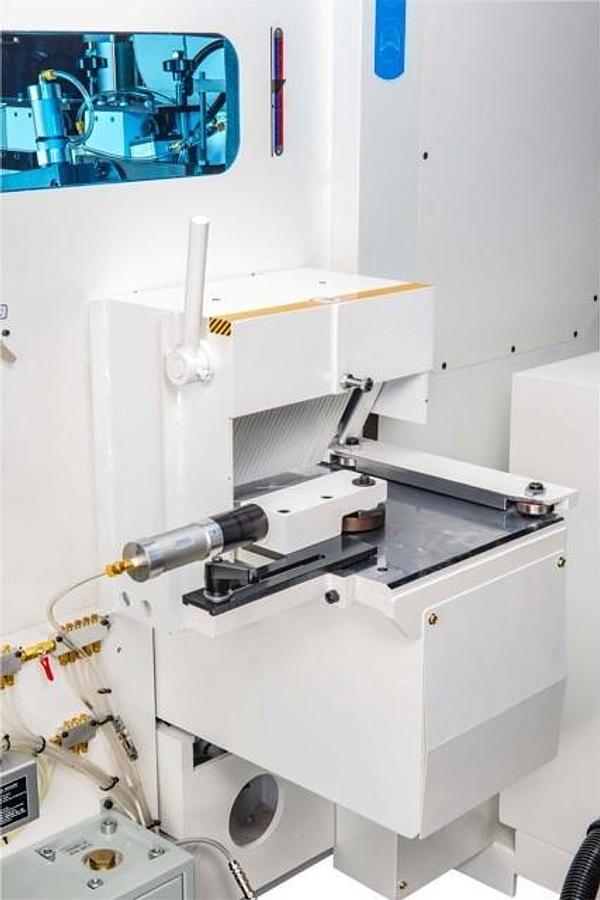 KENTWOOD Moulders – M600 Series