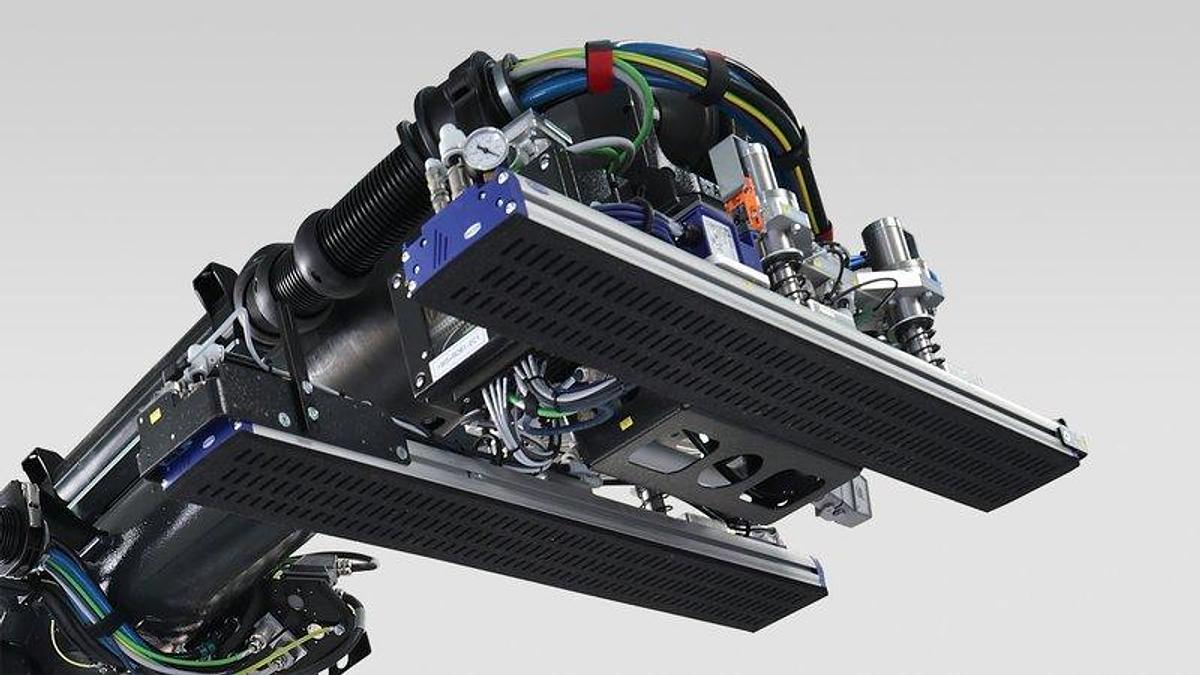 HOMAG FEEDBOT D-310 Robotic Material Handling – DRILLTEQ V-310 Integration