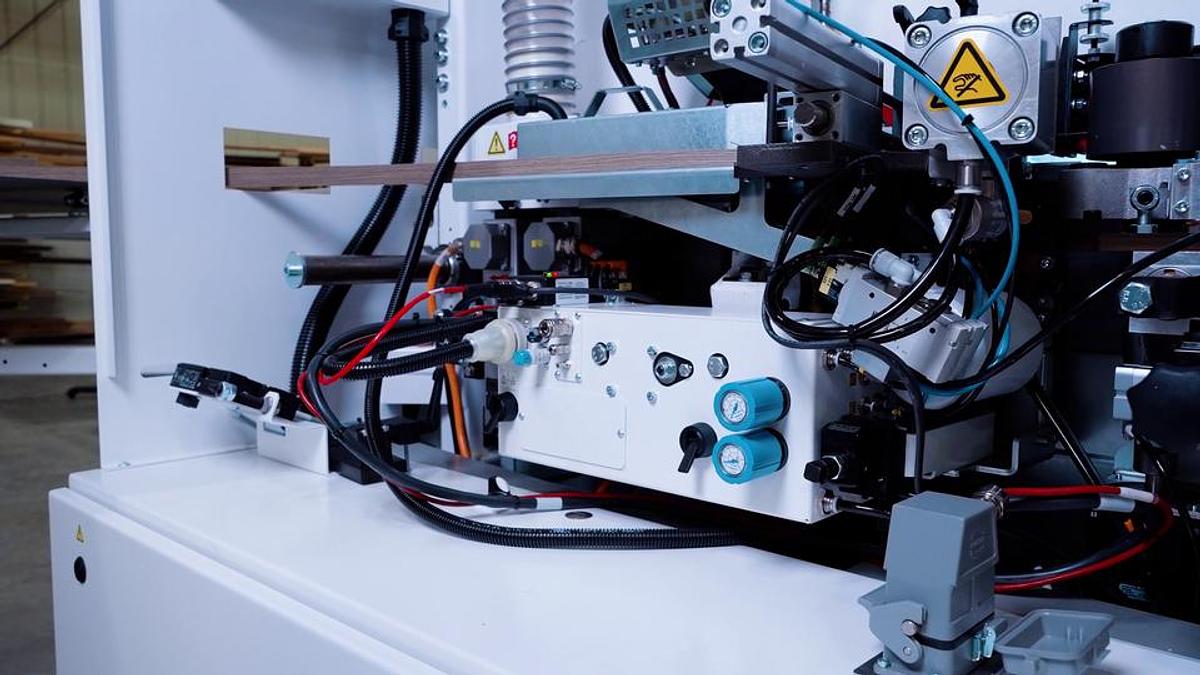 HOMAG EDGETEQ S-200 Series Edgebanders