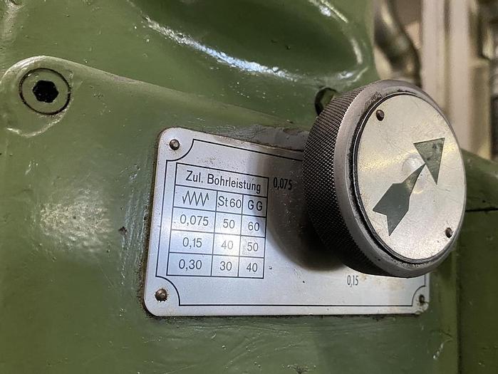 Gebraucht Schnellradiale Radialbohrmaschine DONAU DR 30