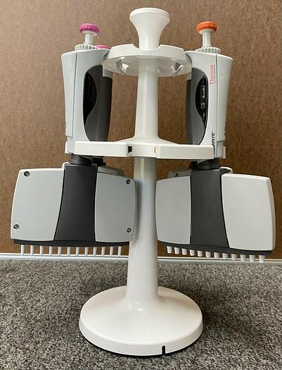 Used Thermo Finnpipette MultiChannel Set 1-10 | 30-300 |, Matrix Charging Stand