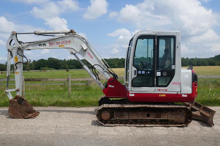 Used 2011 TAKEUCHI TB160