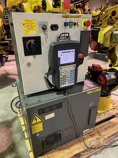 Used FANUC M-6iB/6S WITH RJ3iC CONTROLLER, CLEANED AND CYCLED