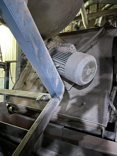 Used JET MT-14 MULTI-TUMBLER SHOT BLAST MACHINE