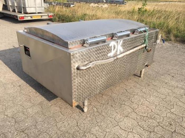 Used Cookware with heating jacket