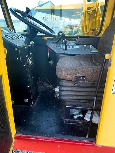 Used 2004 New Holland 1095 Bale Wagon ** Excellent Condition **