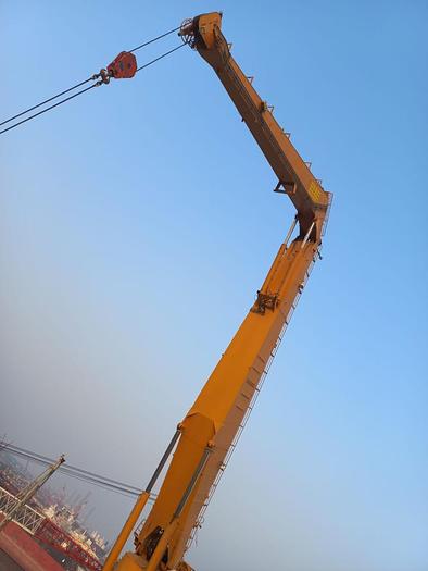 Used NOV 85 tons Knuckle boom crane 2010 built excellent condition