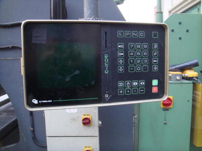 Usato PIEGATRICE STILMEC 90 IDRAULICA 10500 X 90t