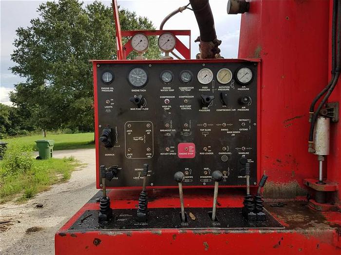 Used 2000 Versa Drill V-100 Drill Rig - Sold