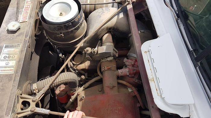 Used 1980 MACK DM600 Twin Steer Heavy Duty Oilfield Pump / Kill Truck