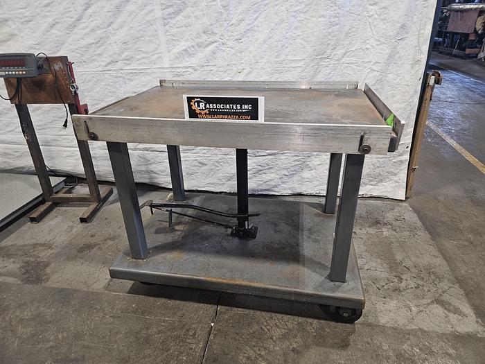 Used Wesco 6000 Lb. Lift Table on wheels Hydraulic Manual Jack 32 to 48 Inch