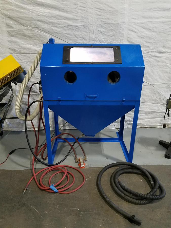 Used Trinco Model 36 Dry Blast Sand Blast Blaster with 400 BT Dust Collector