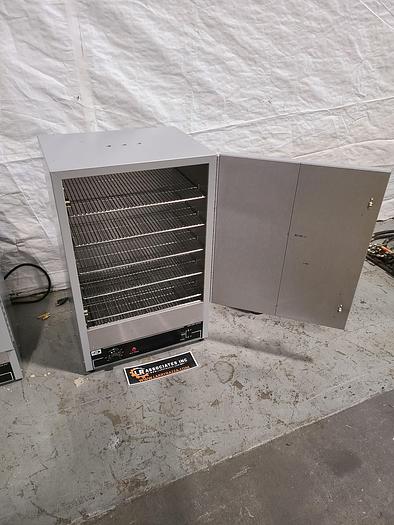 Used Quincy Lab Oven Model 40GC 450 F Max 110 V