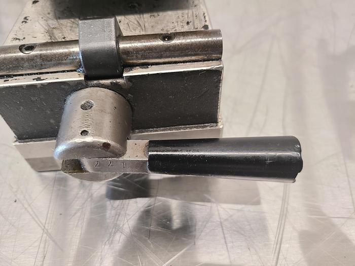 Used Magnetic 4 x 4 Inch XLO Robbins Magna Sine Vise