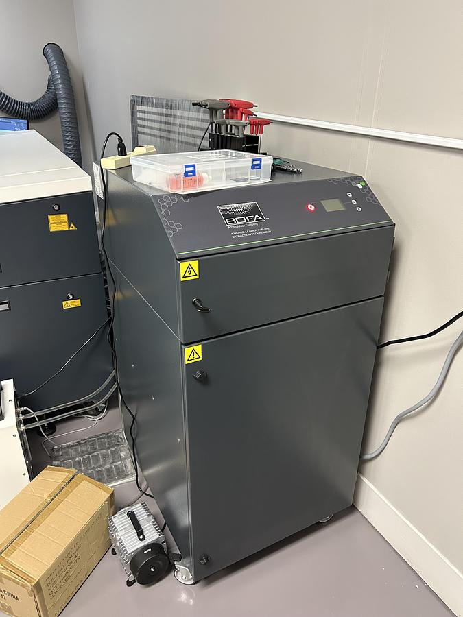 Used RAYJET R500 100 WATT CO2 LASER CUTTING & ENGRAVING SYSTEM – ONLY 74 LASER HOURS – 51" x 35" WORK AREA – BOFA AD 1500 iQ FUME EXTRACTION SYSTEM – S&A CW-5200 INDUSTRIAL CHILLER – COMPUTER & SOFTWARE – 2023 INSTALLATION – EXCEPTIONALLY LOW USE