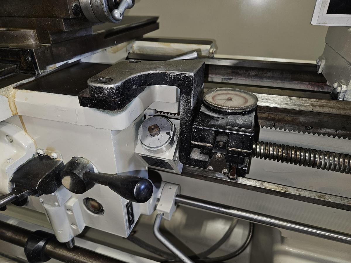 Used VICTOR 1640B ENGINE LATHE – 16" x 40" – 7.5 HP – TOOLING PACKAGE – EXCELLENT CONDITION