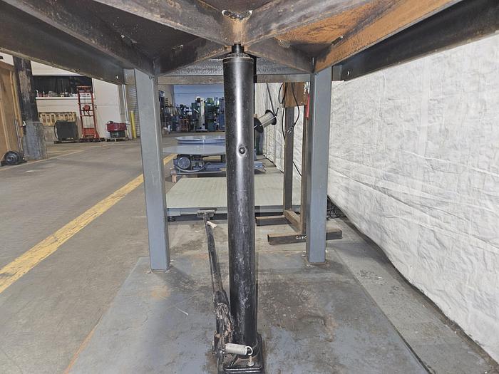 Used Wesco 6000 Lb. Lift Table on wheels Hydraulic Manual Jack 32 to 48 Inch