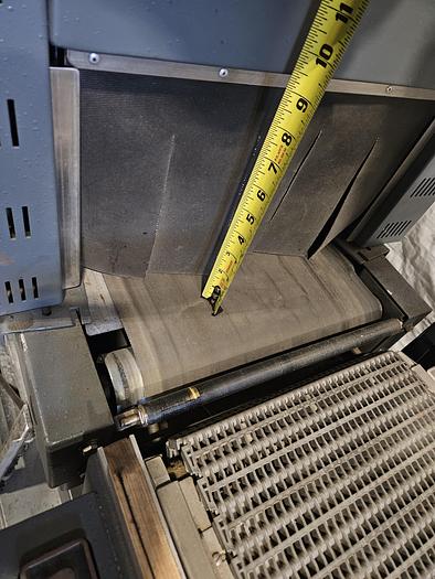 Used Heat Seal Plastic Shrink Wrap Packaging Machine Model HDS115/8IP