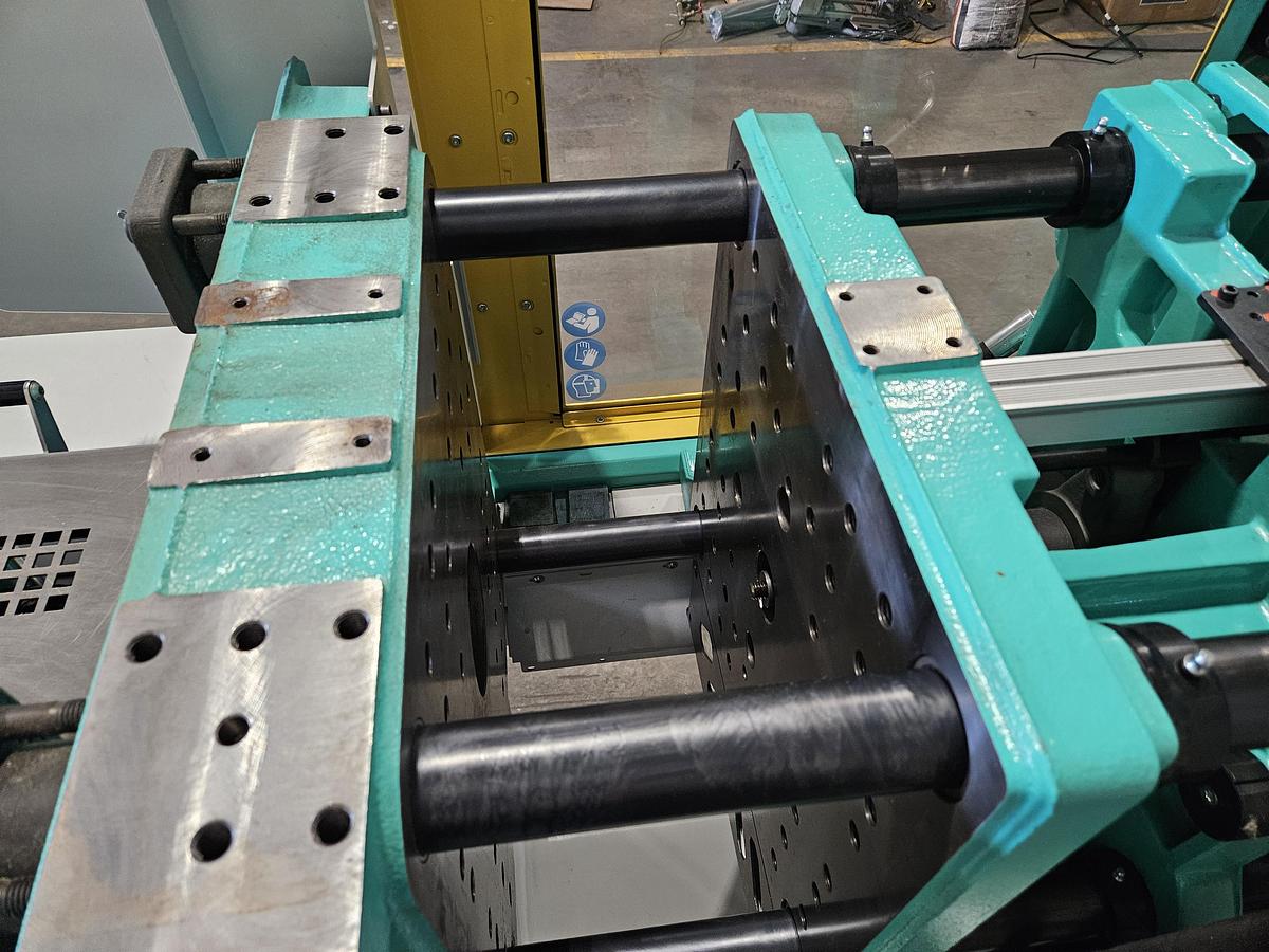 Used 2016 Arburg 470 C 1500-400 Golden Edition 165 Ton 6.5 oz. Allrounder Injection Molding Machine PRISTINE!!!