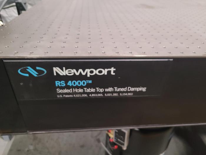 Used Newport Research Series Plus SR4000 Sealed Hole Table Top with Tuned Damping and Legs