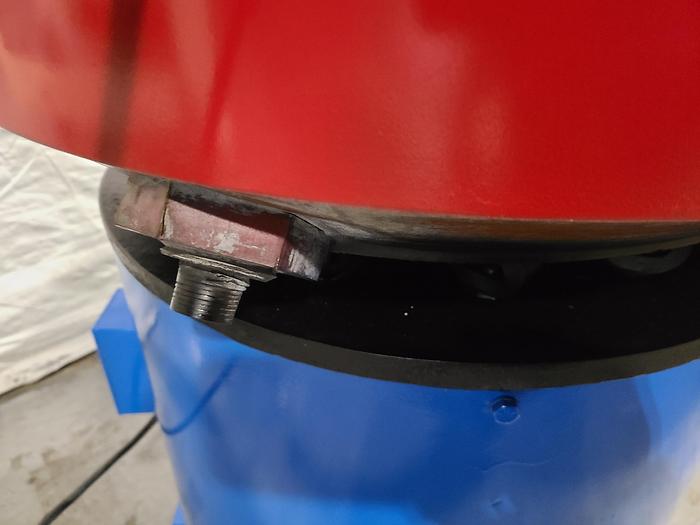 Used Belair 24 Inch Vibratory Finishing Machine 110 Volts