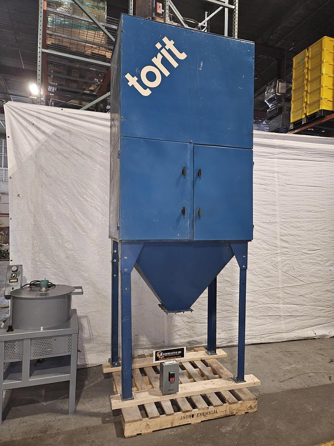 Used DONALDSON TORIT VS 2400 DUST COLLECTOR 2-CARTRIDGE UNIT – SELF-CONTAINED – HOPPER BOTTOM – INDUSTRIAL AIR FILTRATION SYSTEM – GREAT CONDITION!