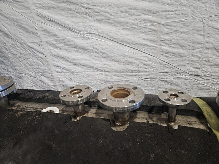 Used 600 Gallon Super Heavy Duty Stainless Steel Horizontal High Pressure Vessel Holding Tank Rated at 300F to -20F @ 90 PSIG Built in 2010